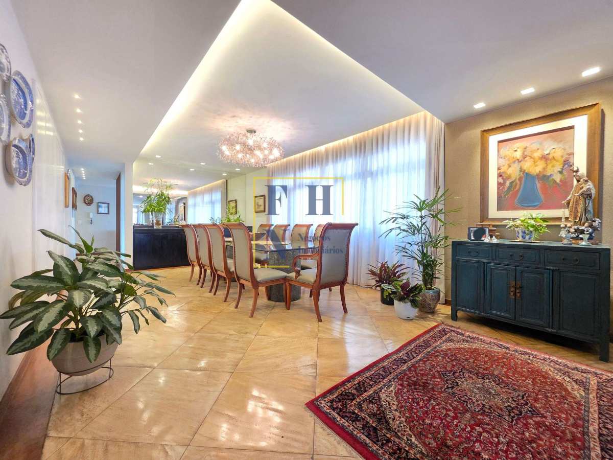 Apartamento 4 Quartos à Venda nos Funcionários em Belo Horizonte