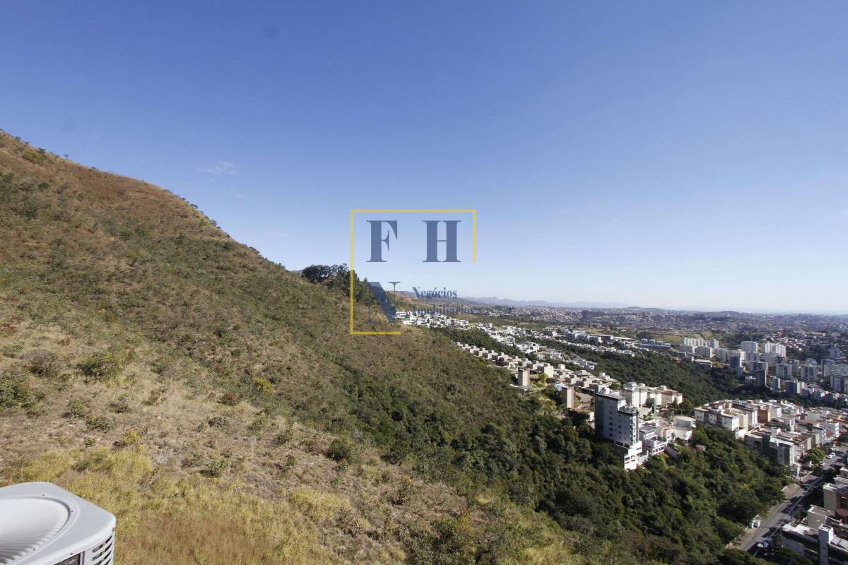 Apartamento à venda com 3 quartos, 130m² - Buritis,