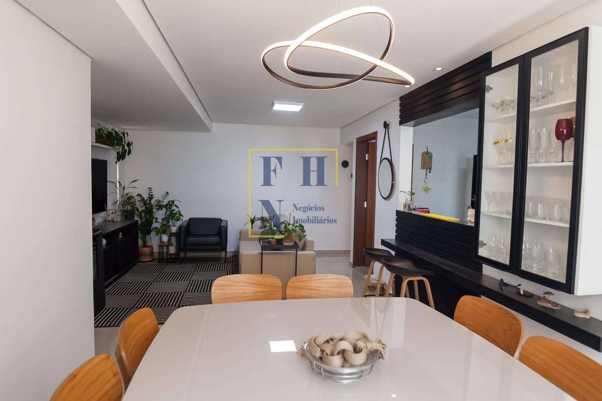 Apartamento à venda com 3 quartos, 107m² - Buritis,