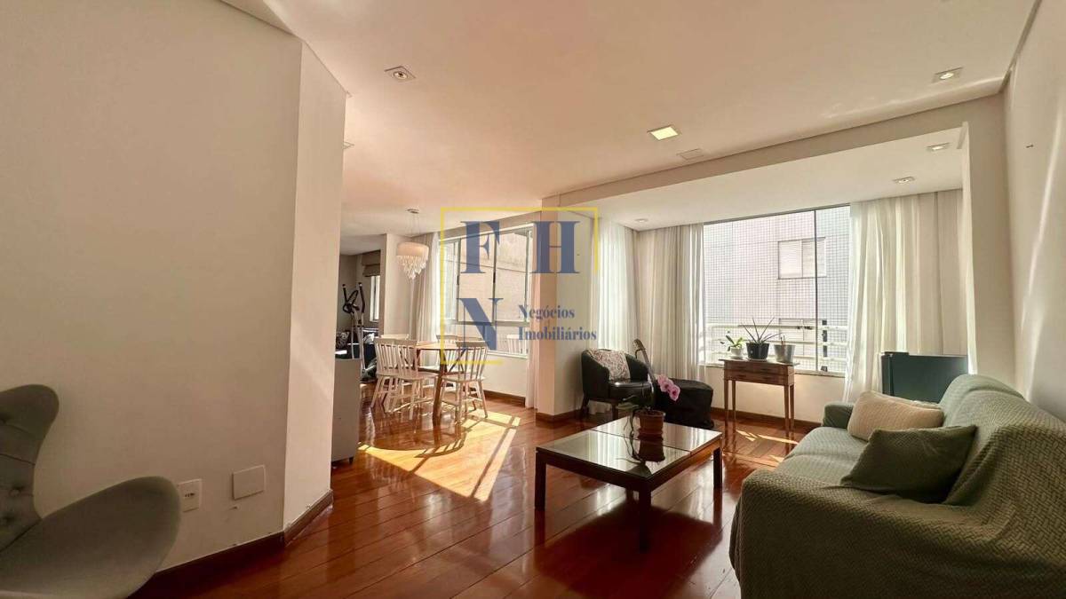 Apartamento à venda com 3 quartos, 130m² - Buritis,