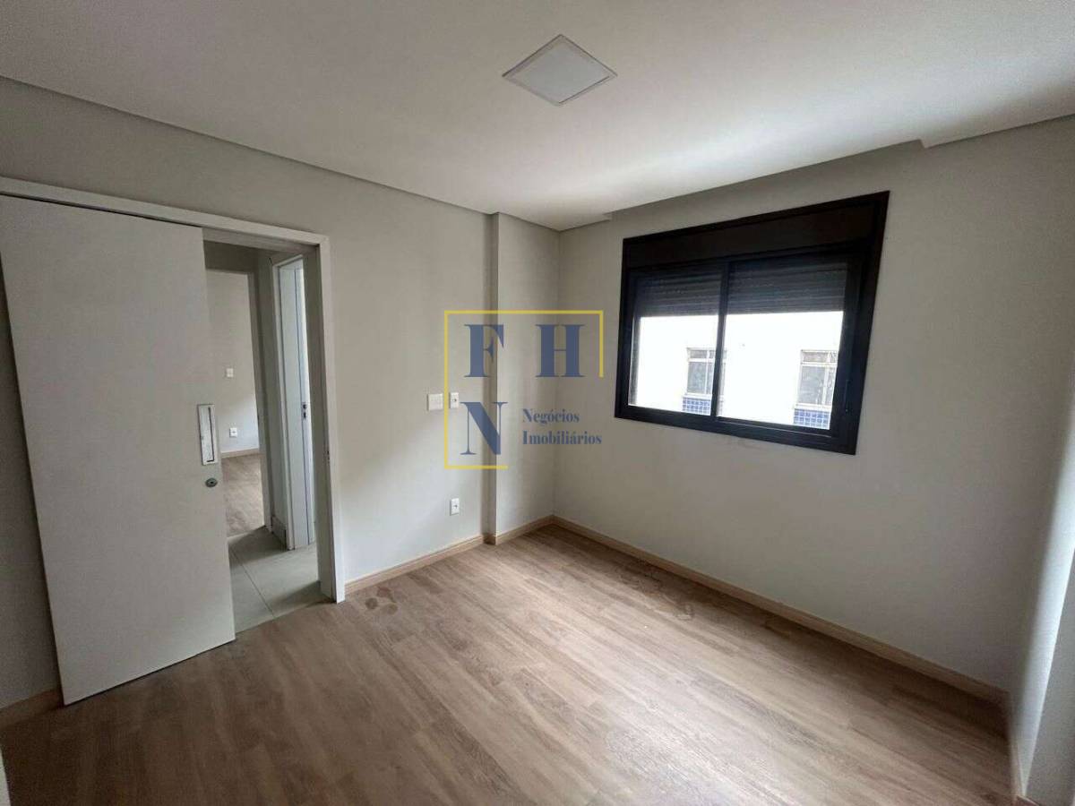 Apartamento à venda com 4 quartos, 142m² - Buritis,