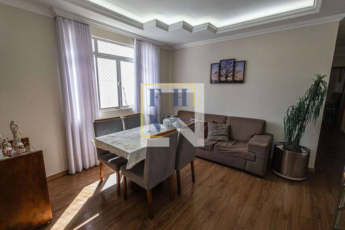 Apartamento à venda com 3 quartos, 184m² - Castelo,