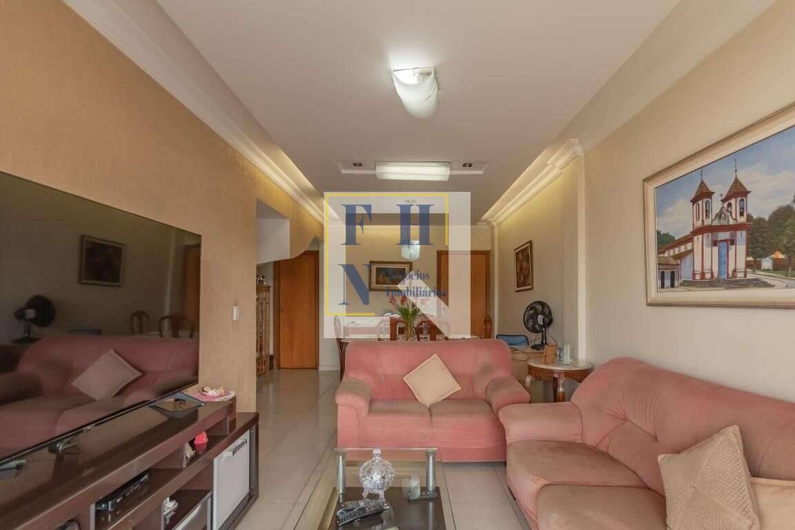 Apartamento à venda com 3 quartos, 200m² - Castelo,