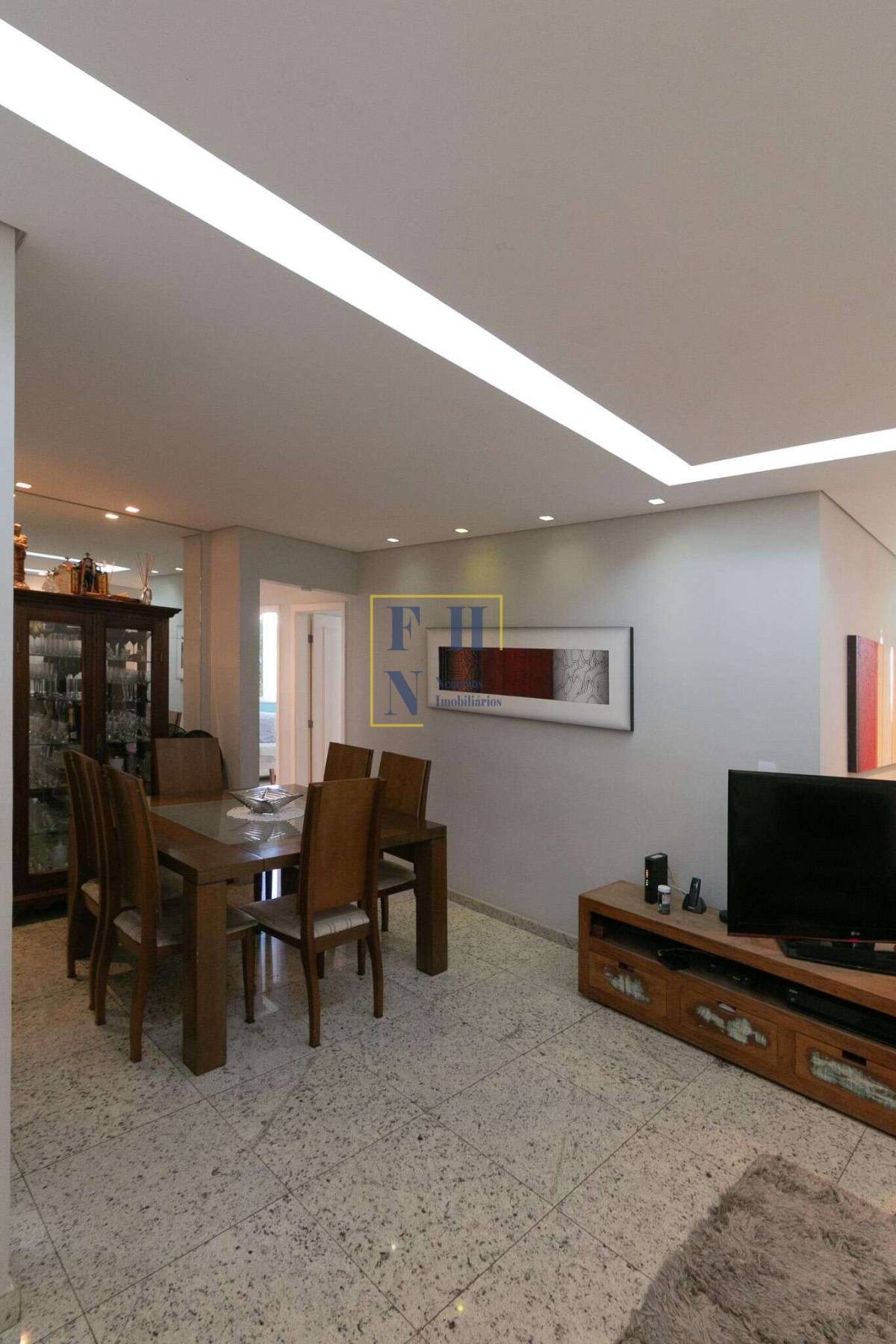 Apartamento à venda com 3 quartos, 161m² - Castelo,