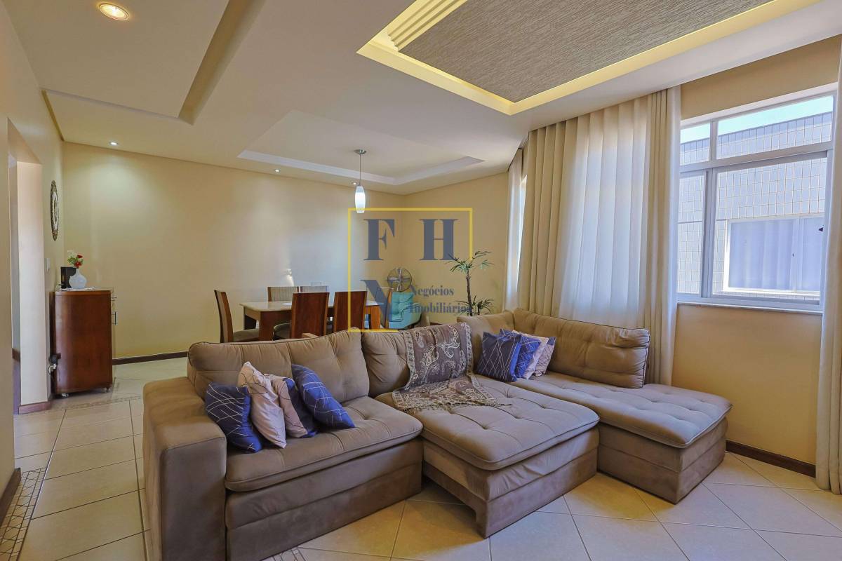 Apartamento à venda com 3 quartos, 230m² - Castelo,