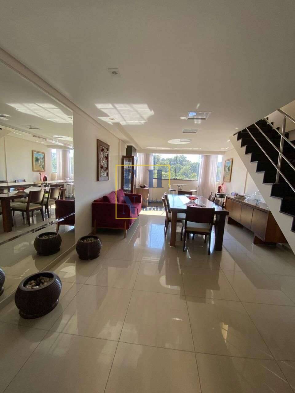 Apartamento à venda com 4 quartos, 224m² - Castelo,