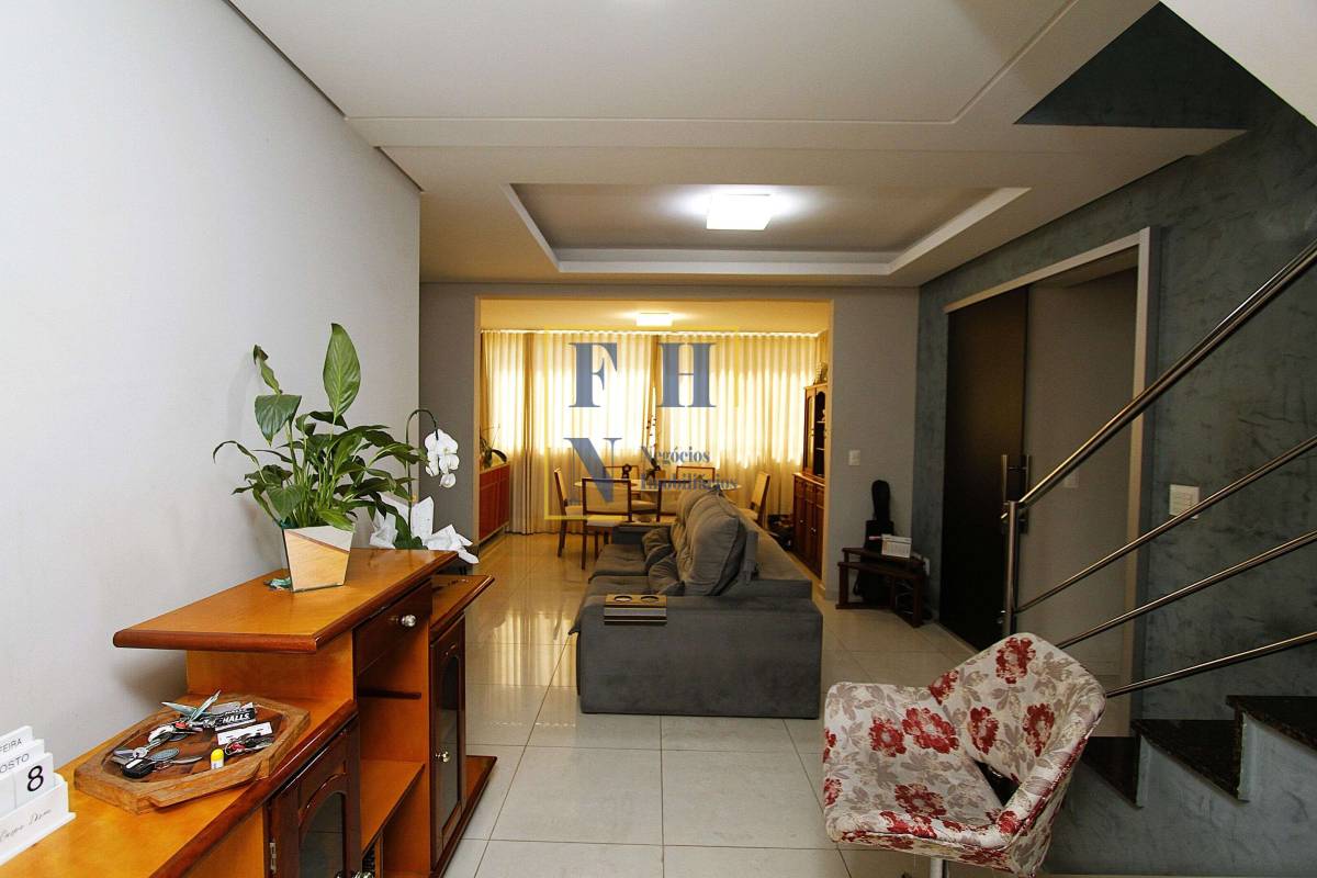 Apartamento à venda com 4 quartos, 185m² - Castelo,