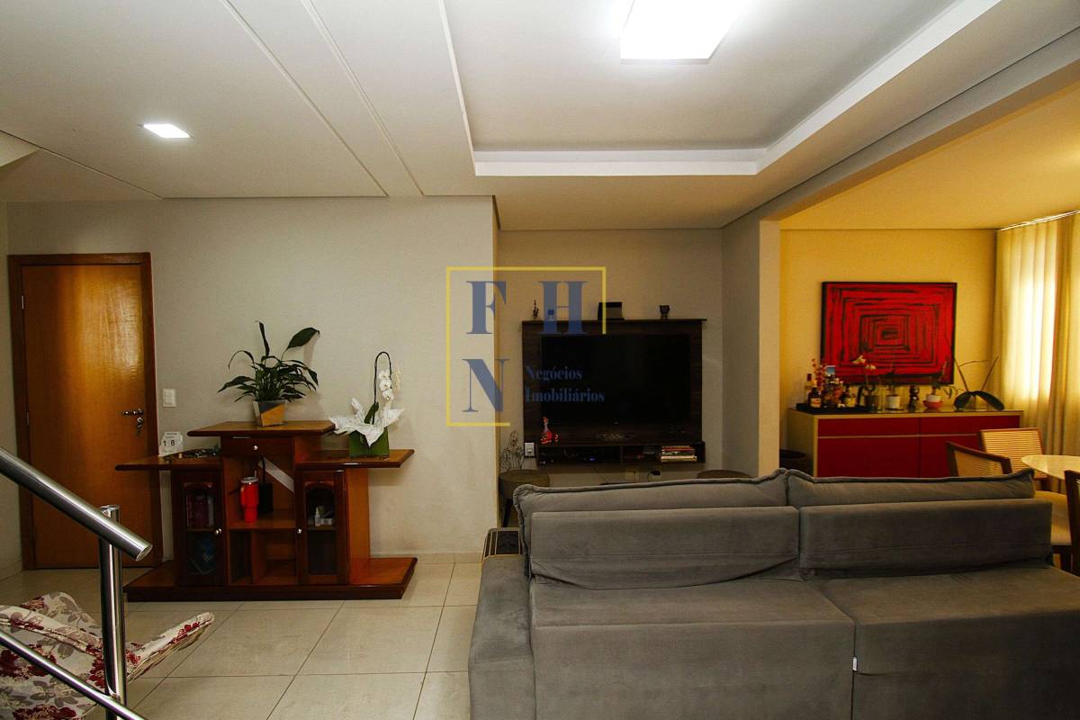 Apartamento à venda com 4 quartos, 185m² - Castelo,