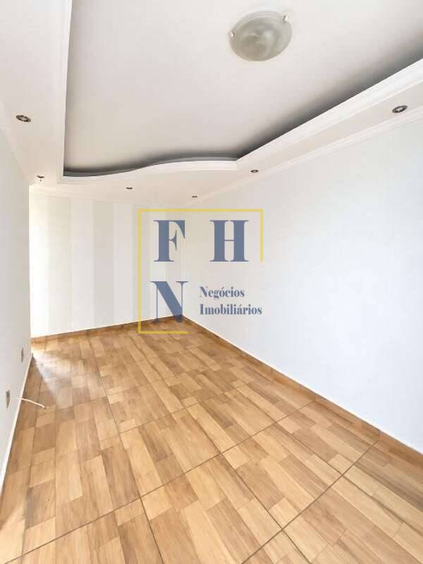 Apartamento à venda com 3 quartos, 50m² - Castelo,