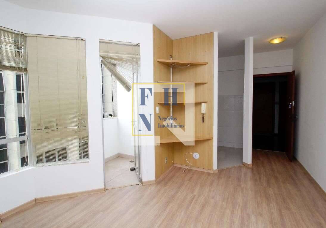 Apartamento à venda com 1 quarto, 50m² - Floresta,