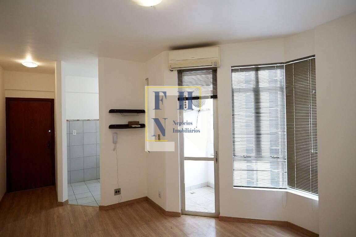 Apartamento à venda com 1 quarto, 50m² - Floresta,