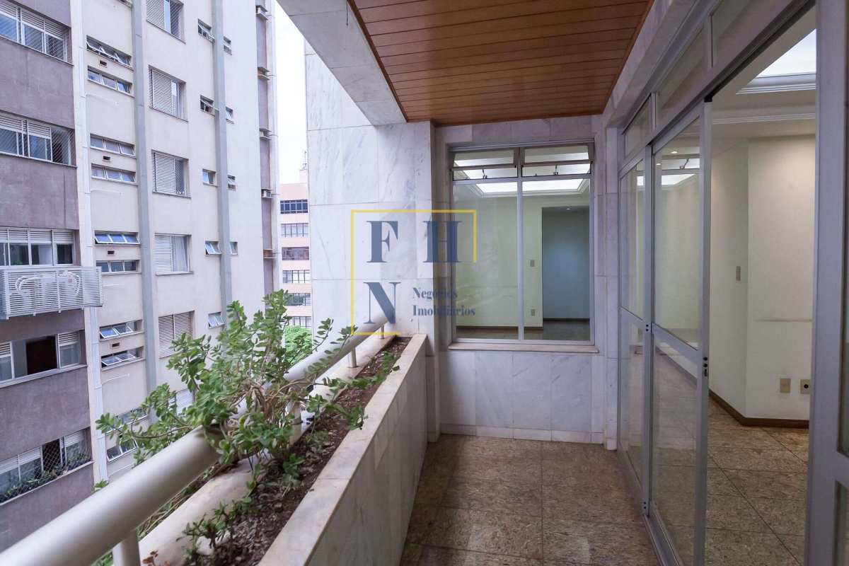 Apartamento 4 Quartos à Venda nos Funcionários em Belo Horizonte