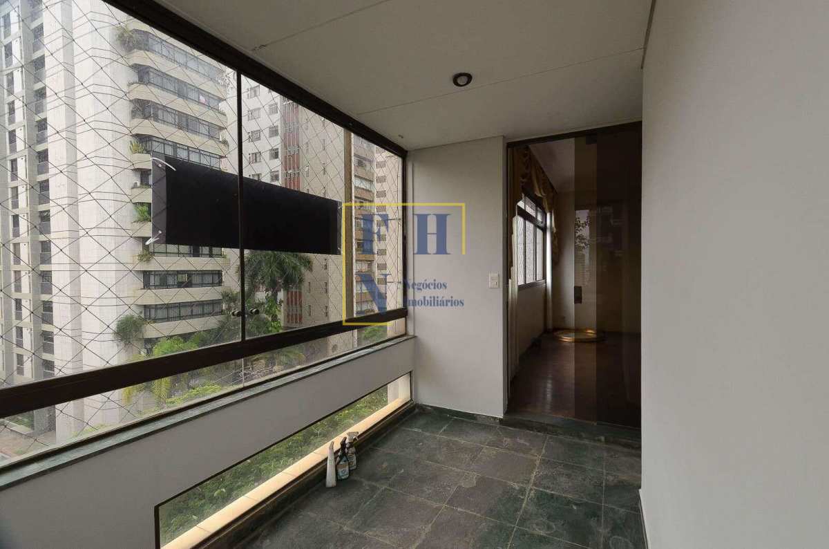 Apartamento 4 Quartos à Venda nos Funcionários em Belo Horizonte