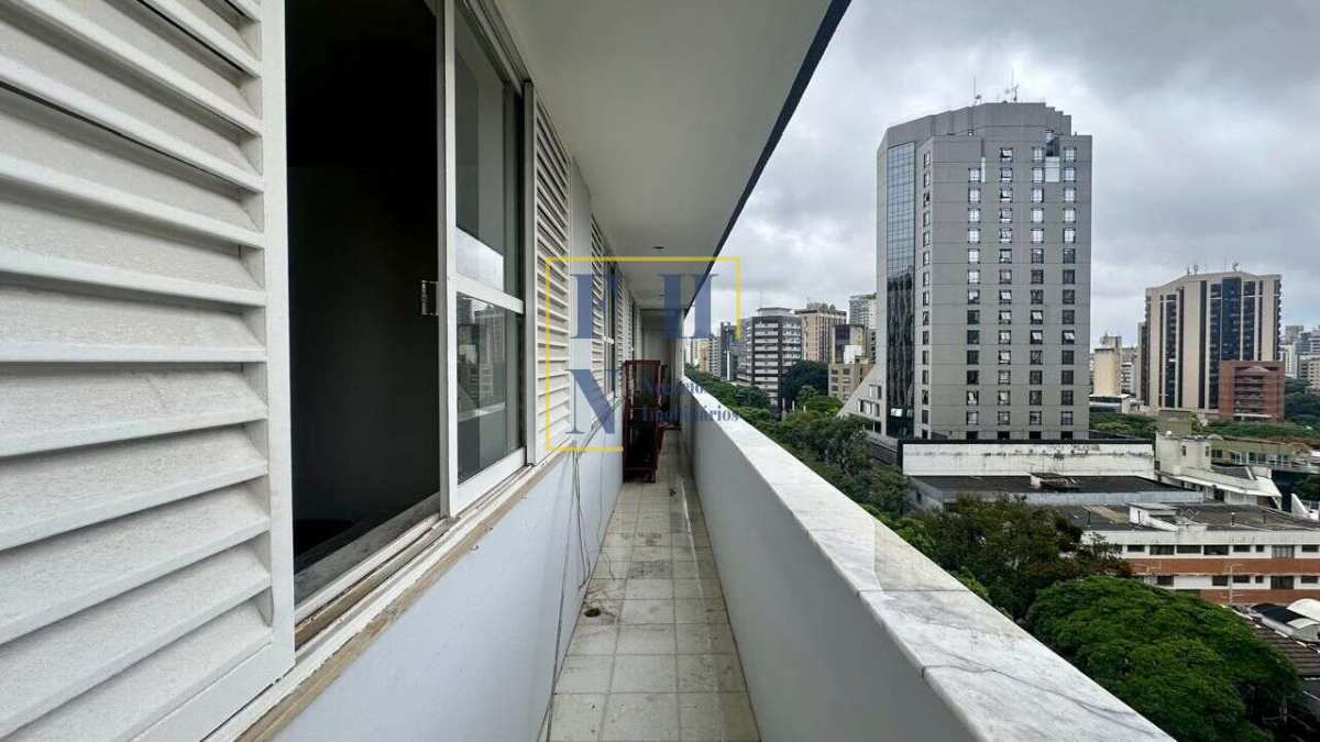 Apartamento 4 Quartos à Venda nos Funcionários em Belo Horizonte