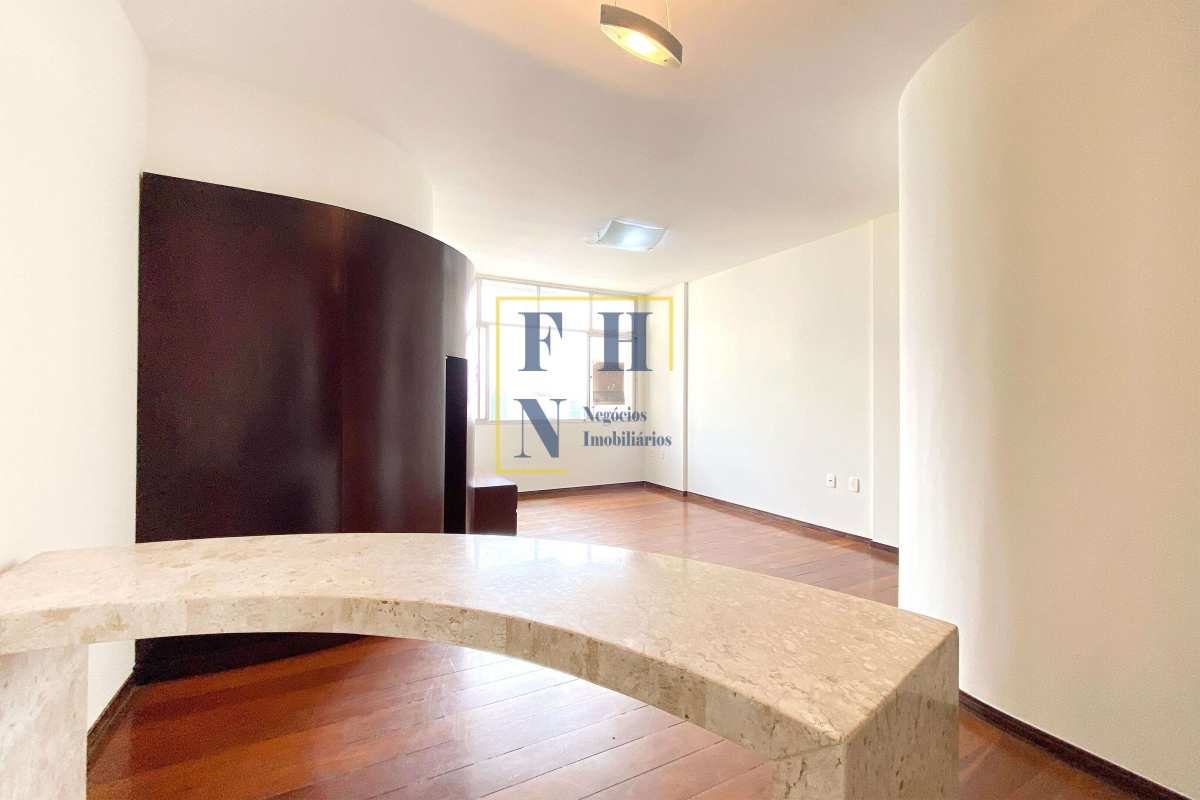 Apartamento 4 Quartos à Venda nos Funcionários em Belo Horizonte