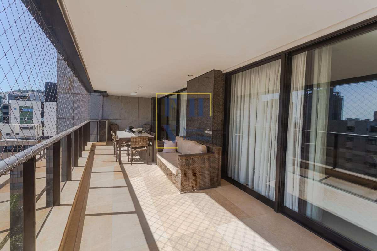  - Apartamento 4 Quartos à Venda nos Funcionários em Belo Horizonte