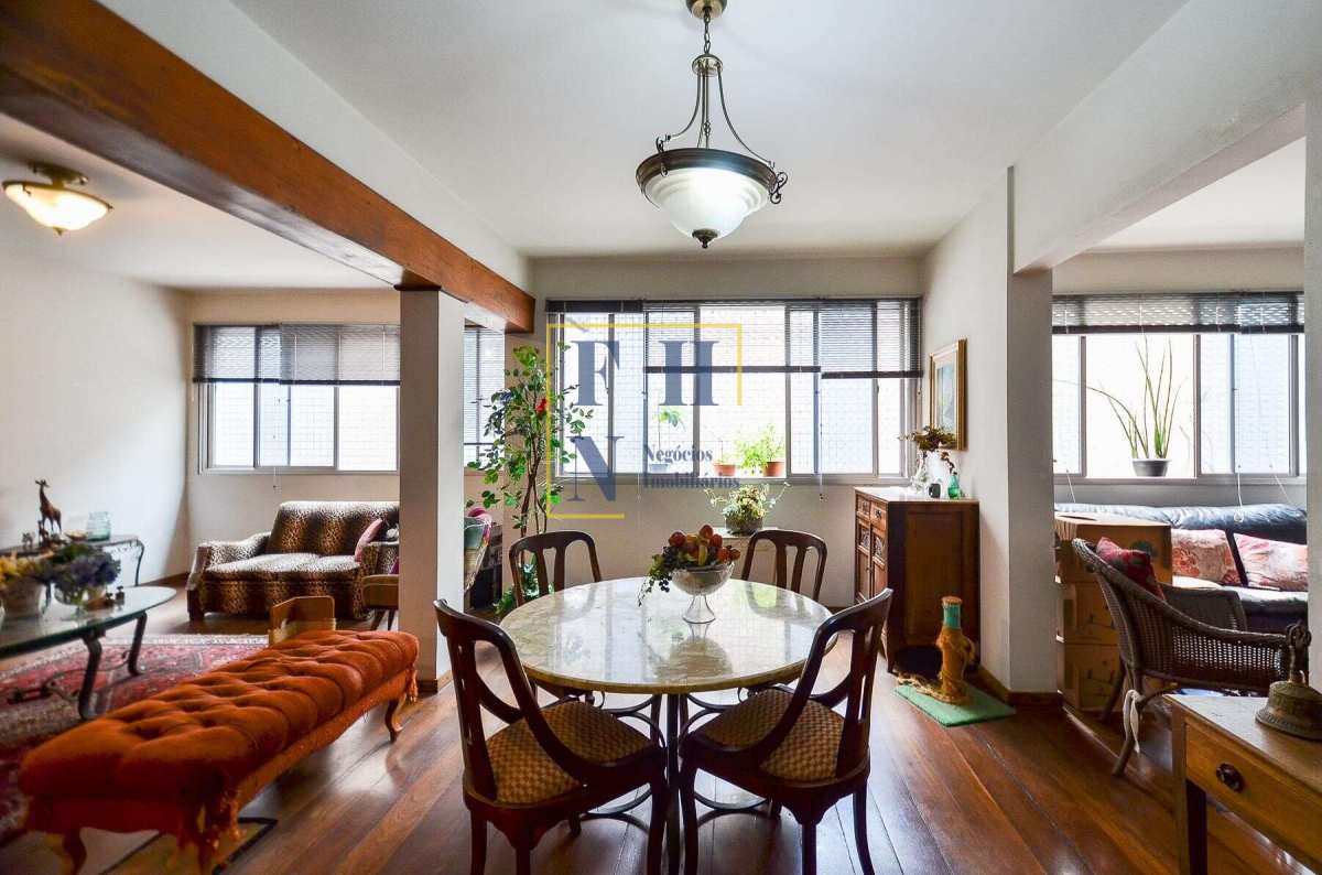 Apartamento 4 Quartos à Venda nos Funcionários em Belo Horizonte