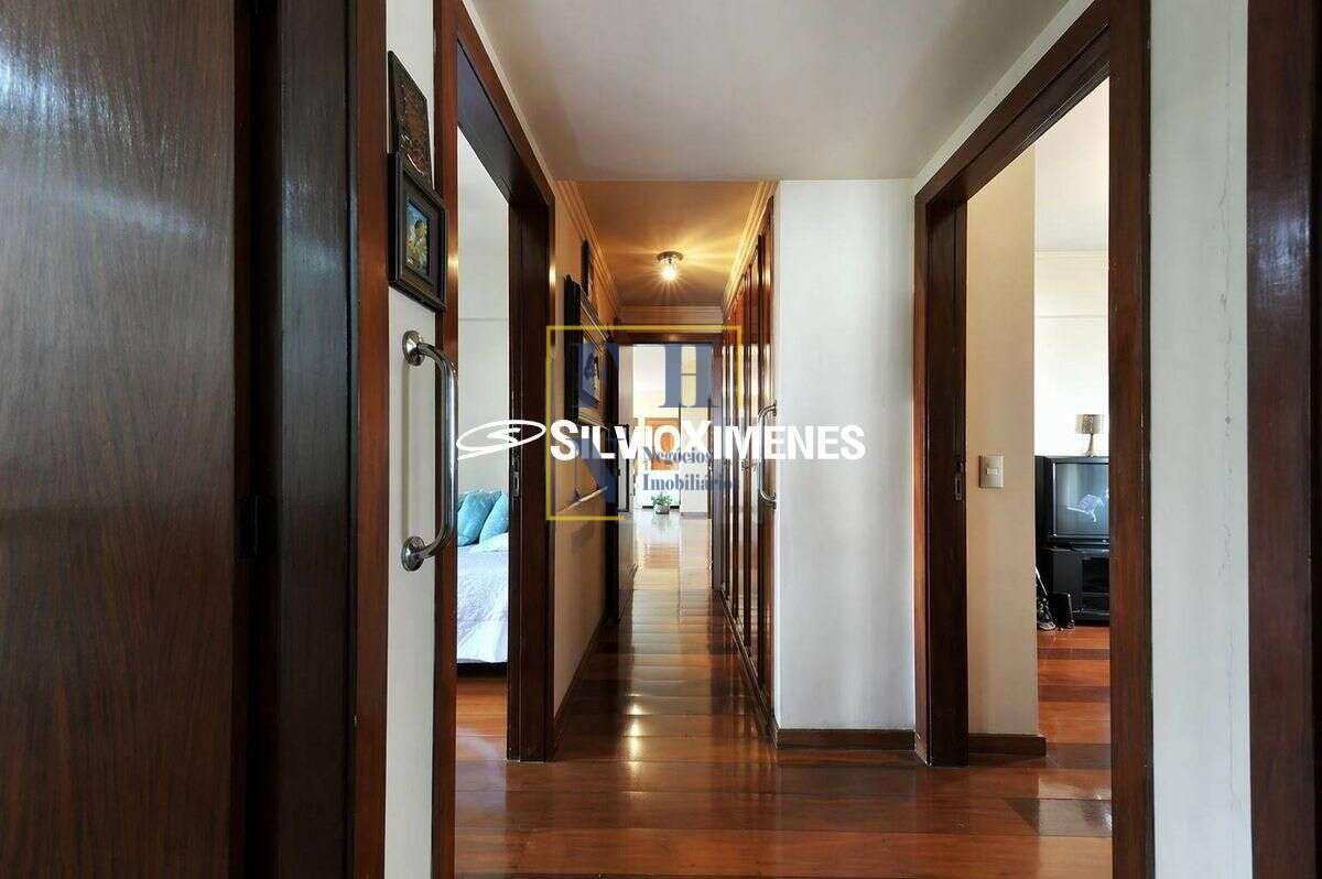 Apartamento 4 Quartos à Venda nos Funcionários em Belo Horizonte