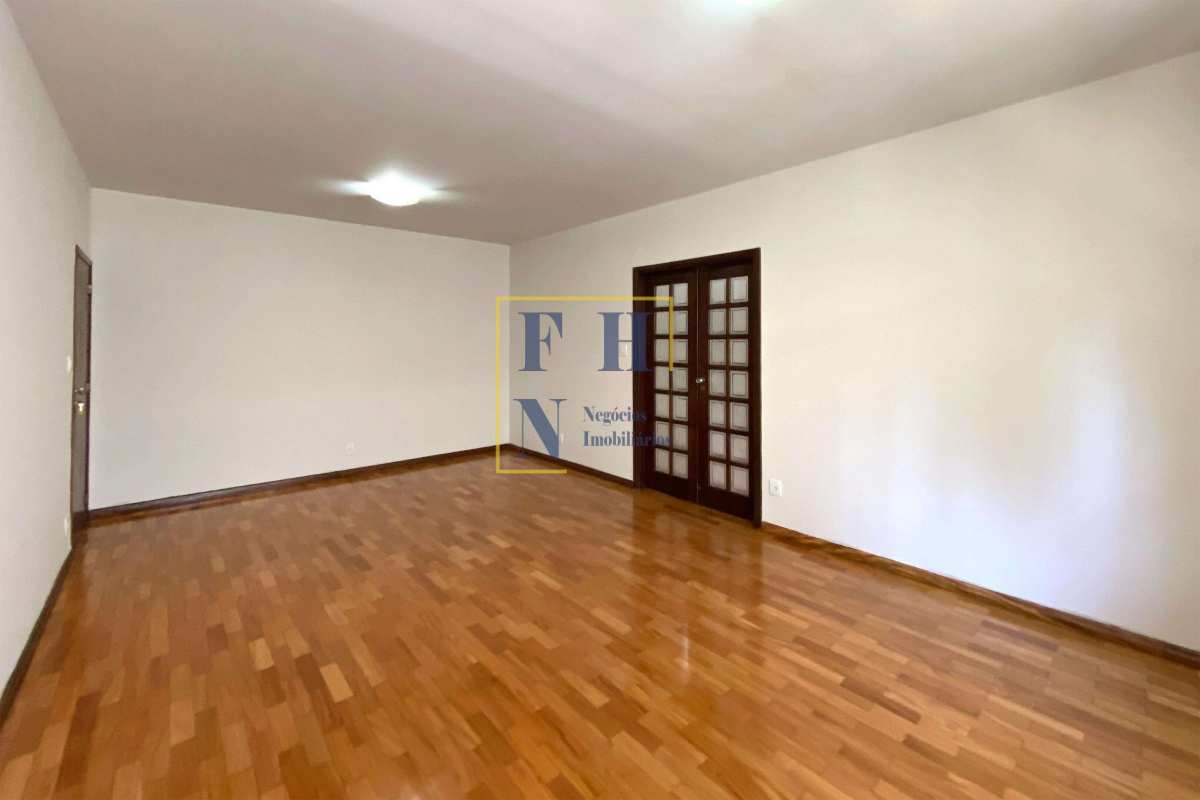 Apartamento 4 Quartos à Venda nos Funcionários em Belo Horizonte
