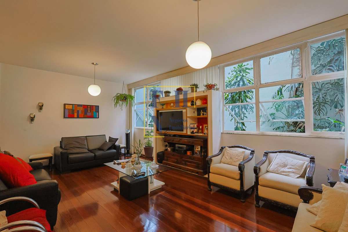  - Apartamento 4 Quartos à Venda nos Funcionários em Belo Horizonte