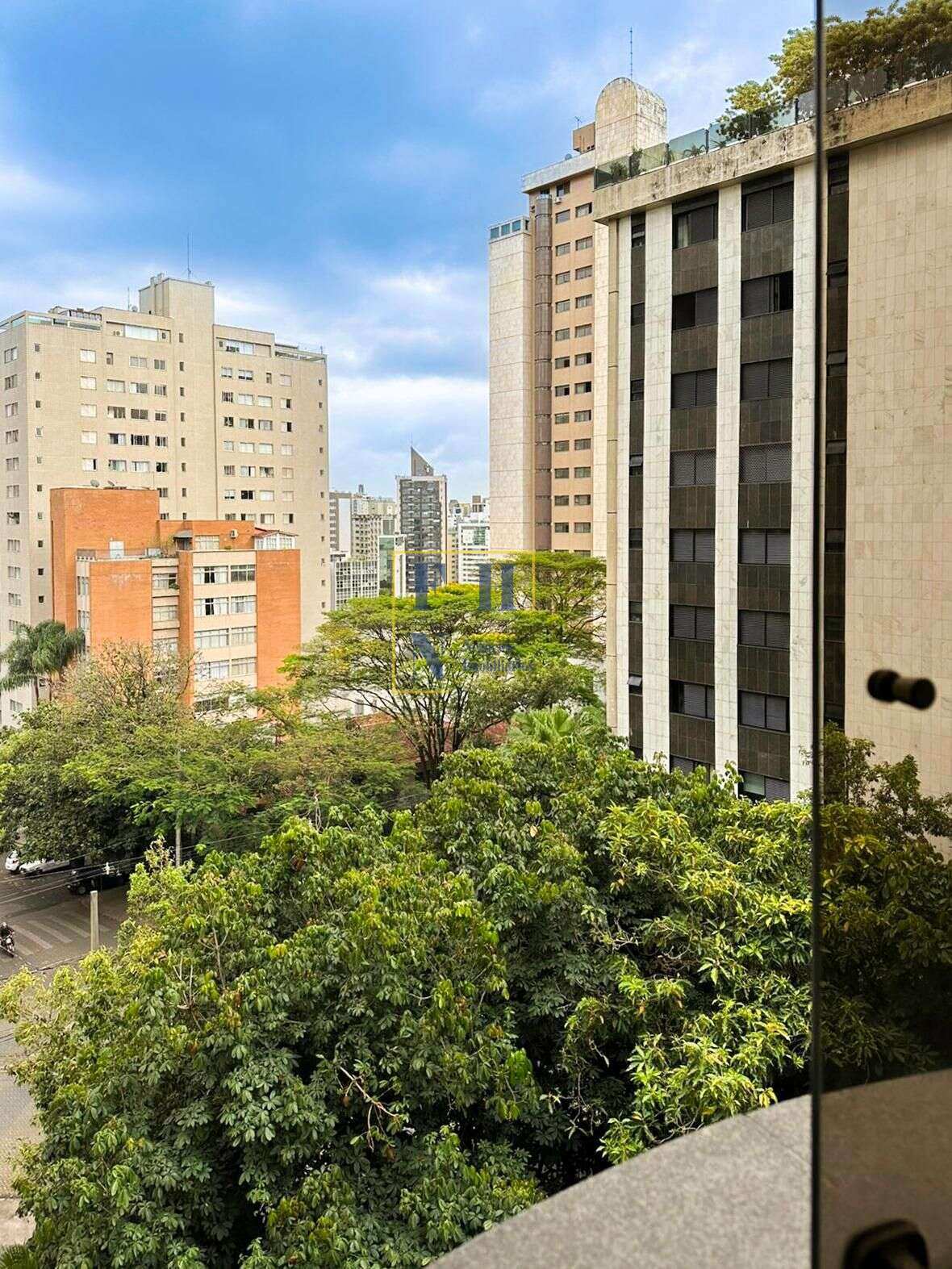  - Apartamento 3 Quartos à Venda nos Funcionários em Belo Horizonte