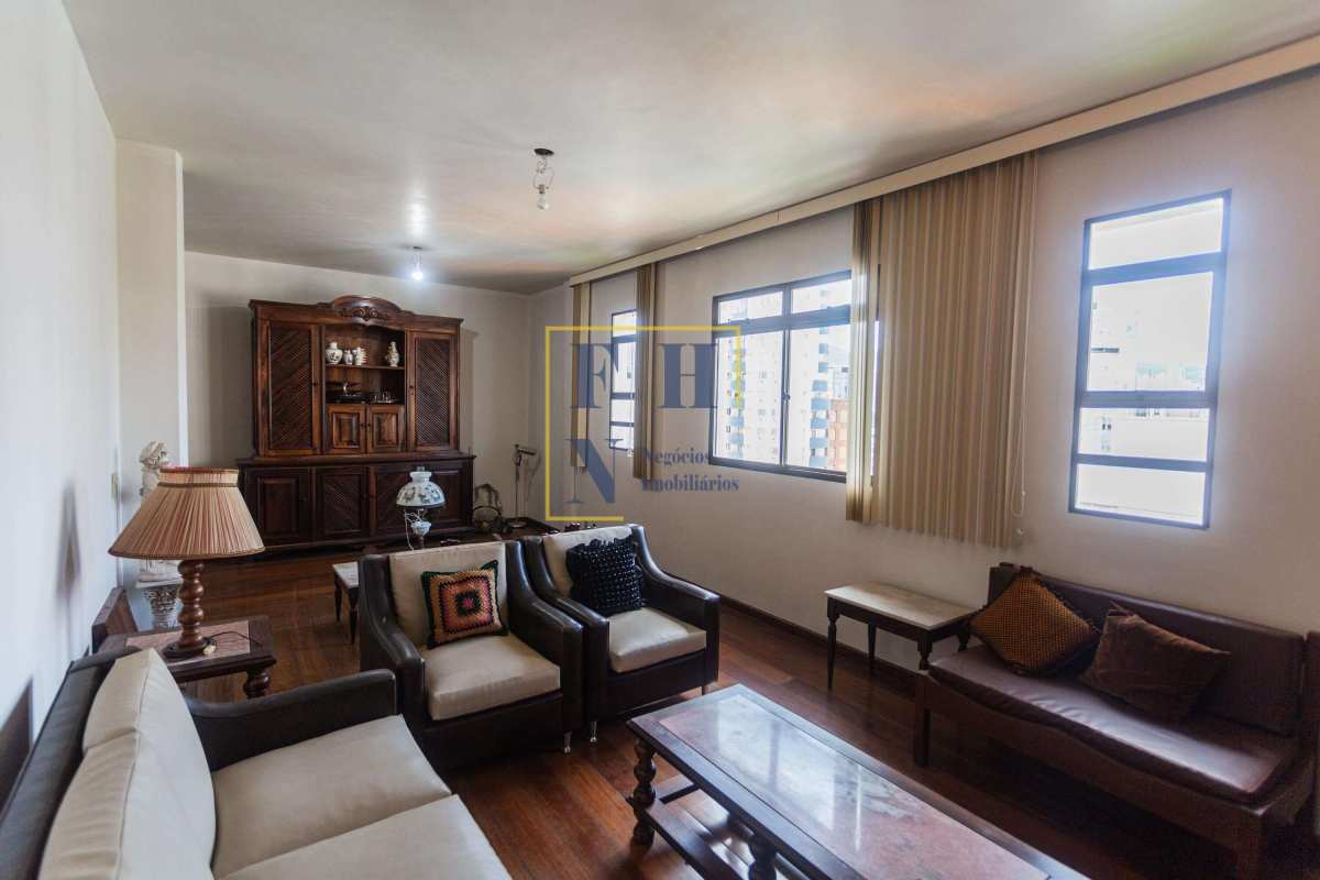  - Apartamento 4 Quartos à Venda nos Funcionários em Belo Horizonte