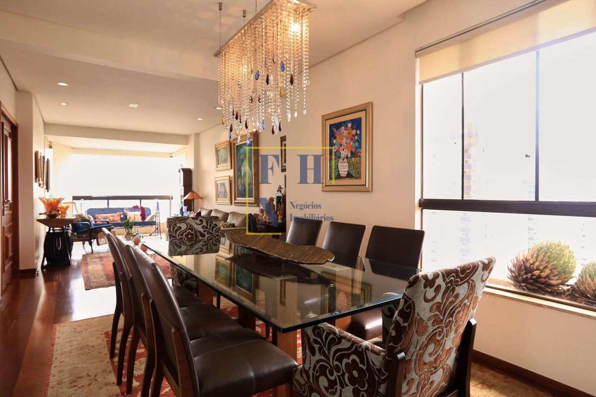 Apartamento 4 Quartos à Venda nos Funcionários em Belo Horizonte