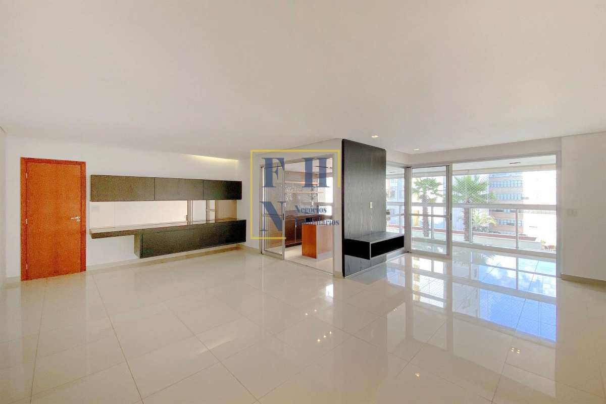 Apartamento 4 Quartos à Venda no Lourdes em Belo Horizonte