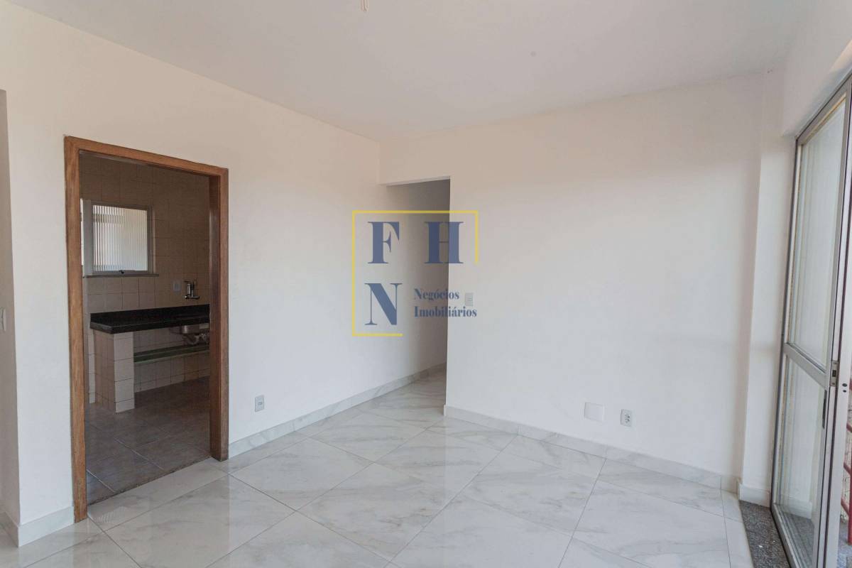 Apartamento à venda com 3 quartos, 75m² - Nova Floresta,