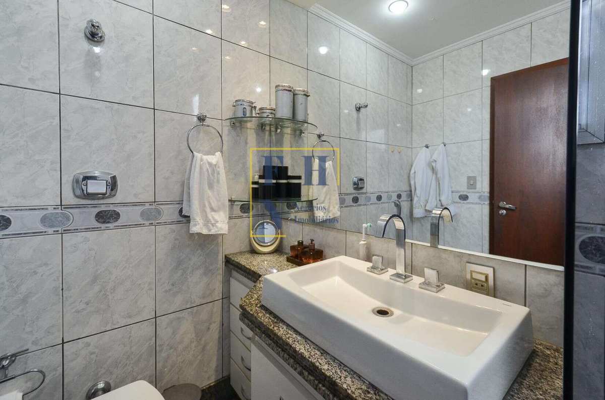 Apartamento 5 Quartos à Venda no Palmares em Belo Horizonte