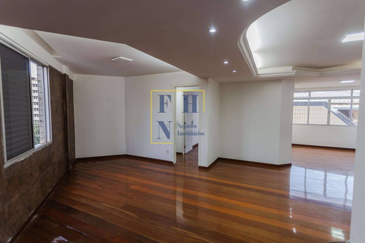 Apartamento à venda com 3 quartos, 220m² - Palmares,