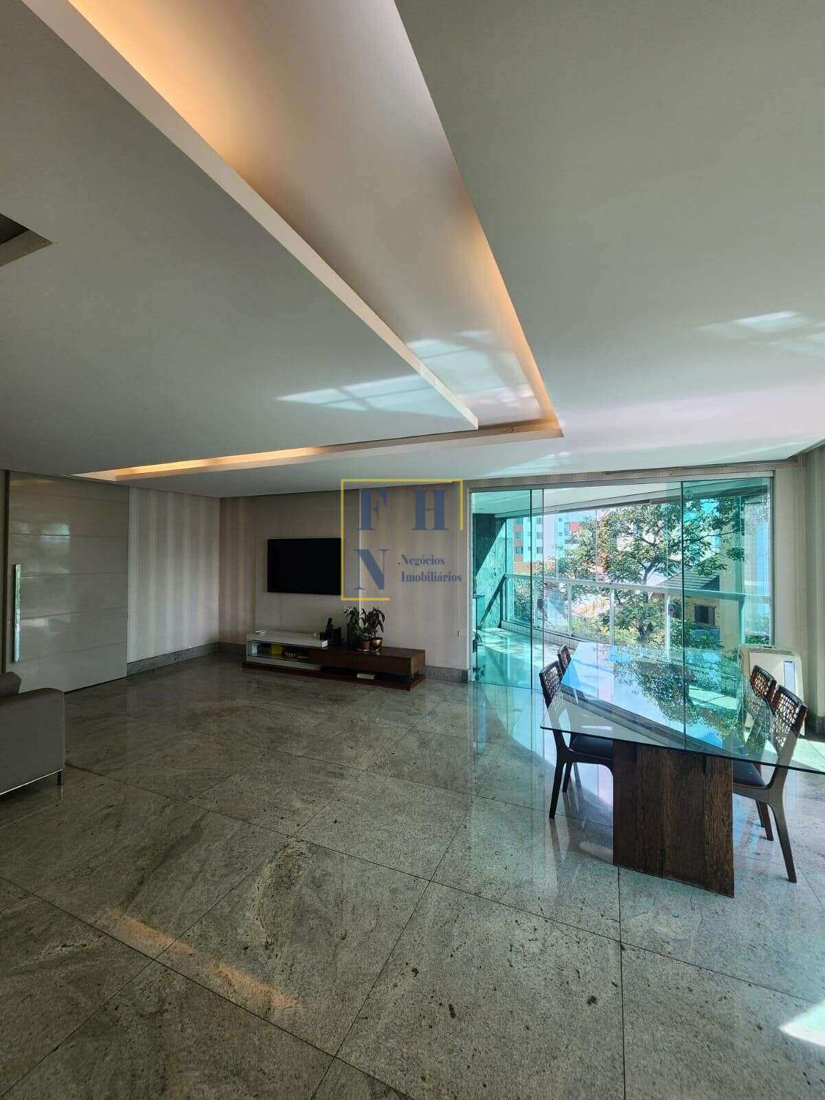 Apartamento 4 Quartos à Venda na Pampulha em Belo Horizonte
