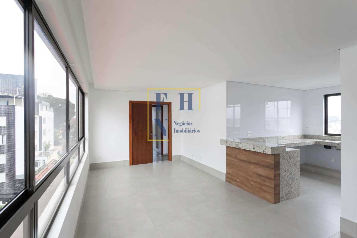 Apartamento 2 Quartos à Venda na Pampulha em Belo Horizonte