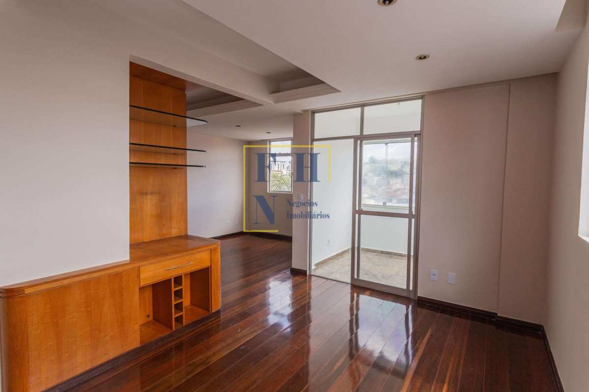 Apartamento 3 Quartos à Venda na Sagrada Família em Belo Horizonte