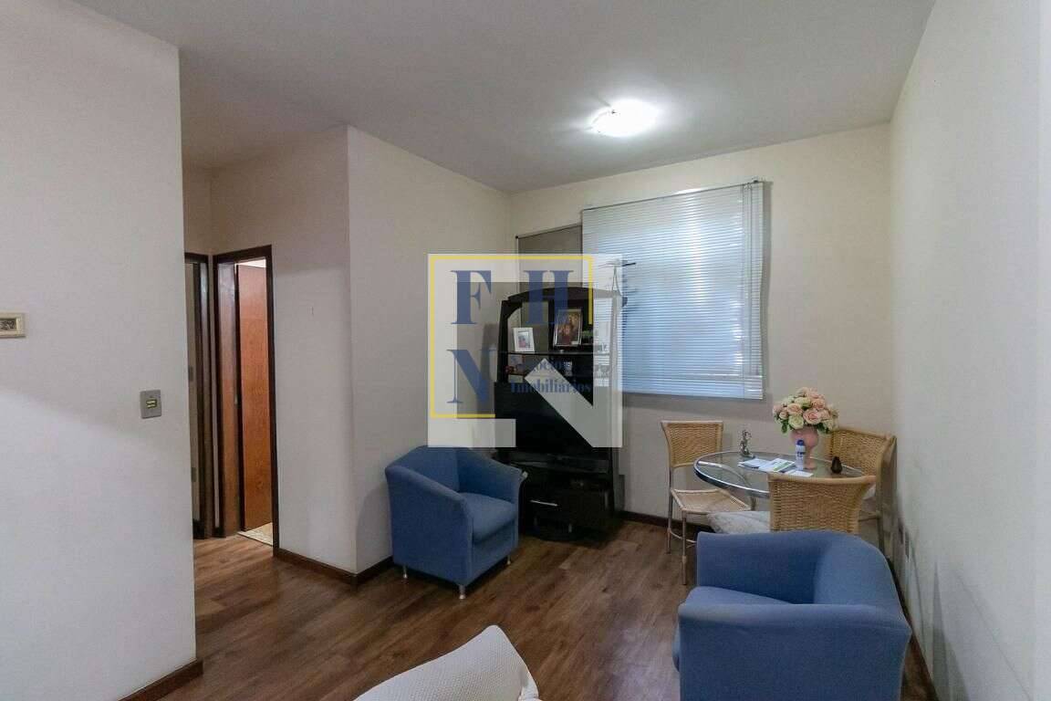 Apartamento à venda com 2 quartos, 60m² - Sagrada Família,