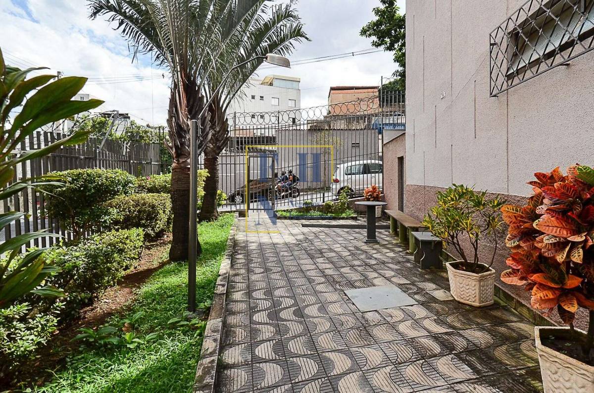  - Apartamento 2 Quartos à Venda na Sagrada Família em Belo Horizonte