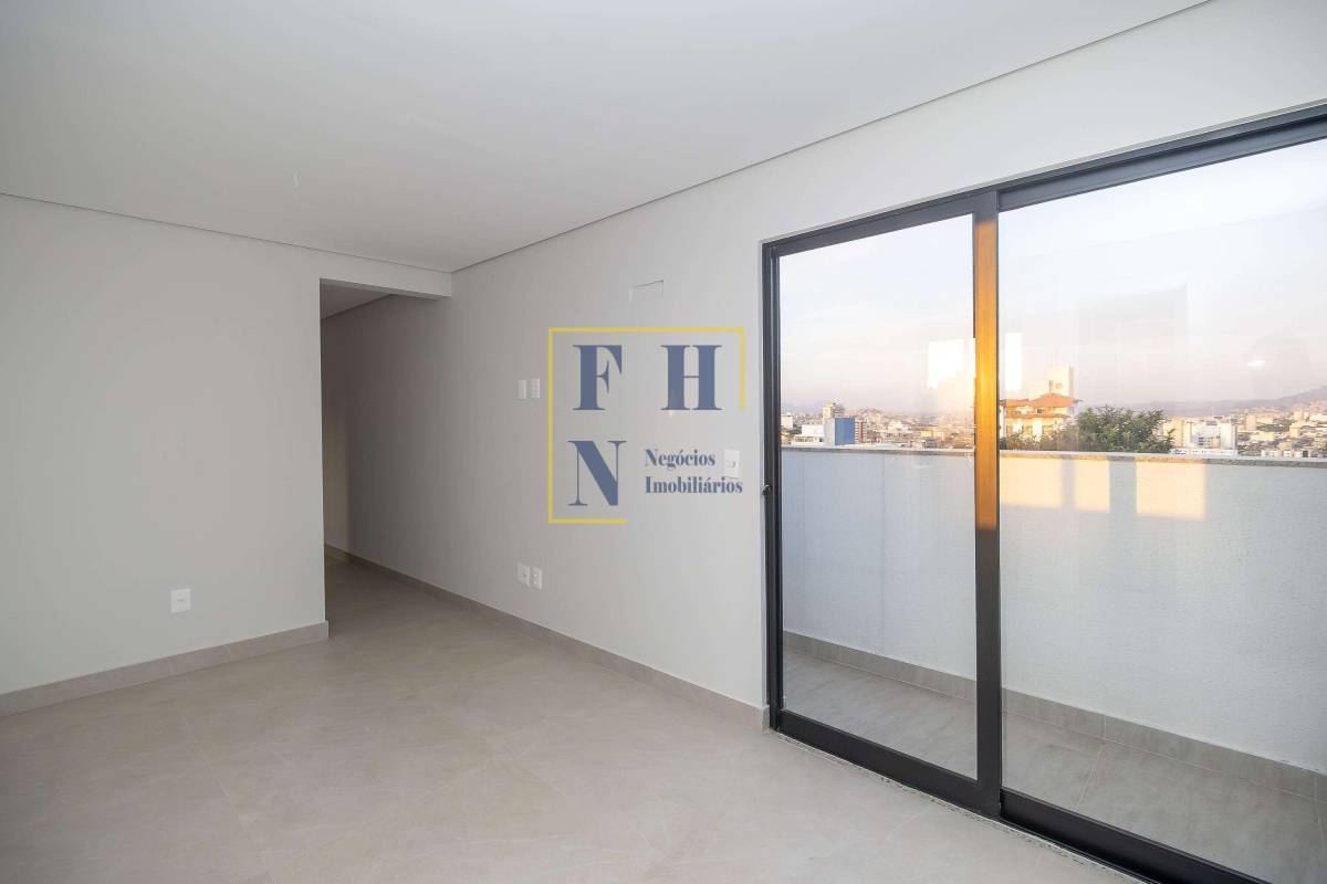 Apartamento à venda com 2 quartos, 87m² - Sagrada Família,