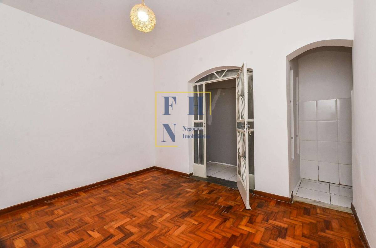 Apartamento à venda com 2 quartos, 61m² - Sagrada Família,