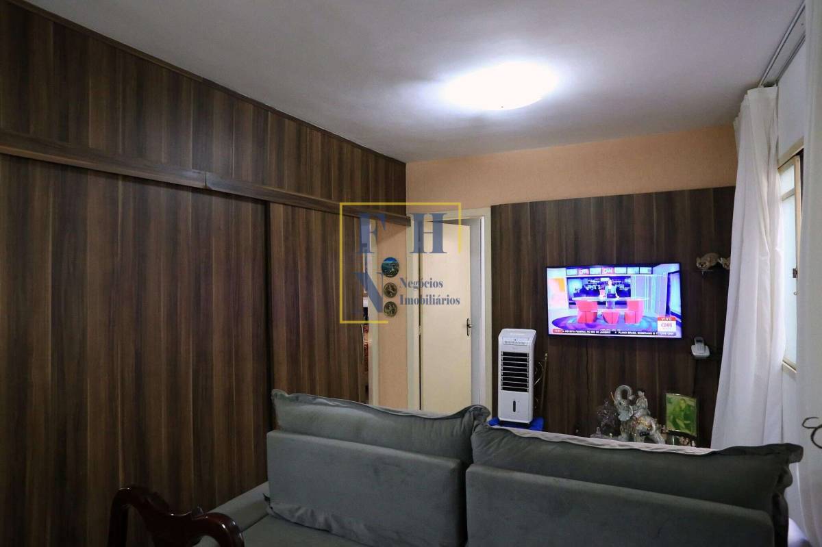 Apartamento à venda com 3 quartos, 55m² - Sagrada Família,
