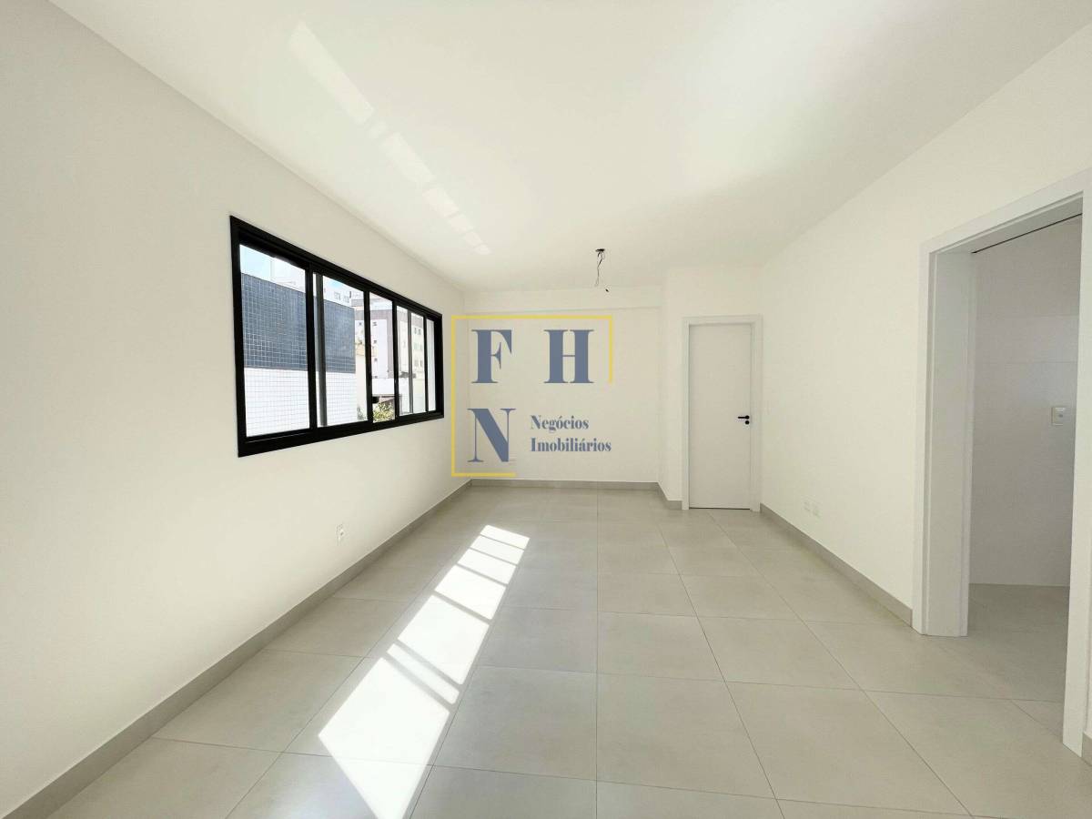 Apartamento à venda com 3 quartos, 173m² - Sagrada Família,