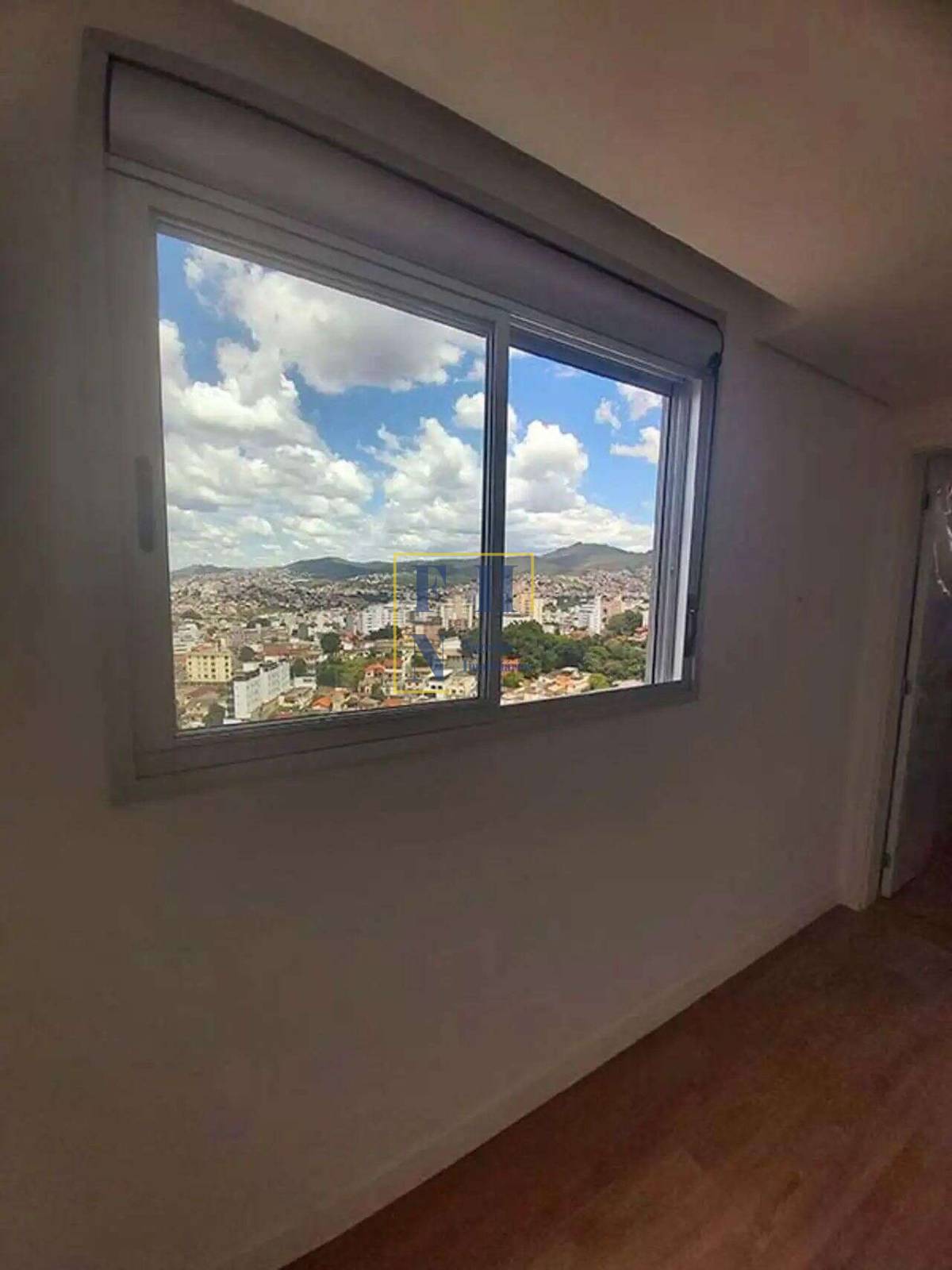 Apartamento à venda com 3 quartos, 74m² - Sagrada Família,