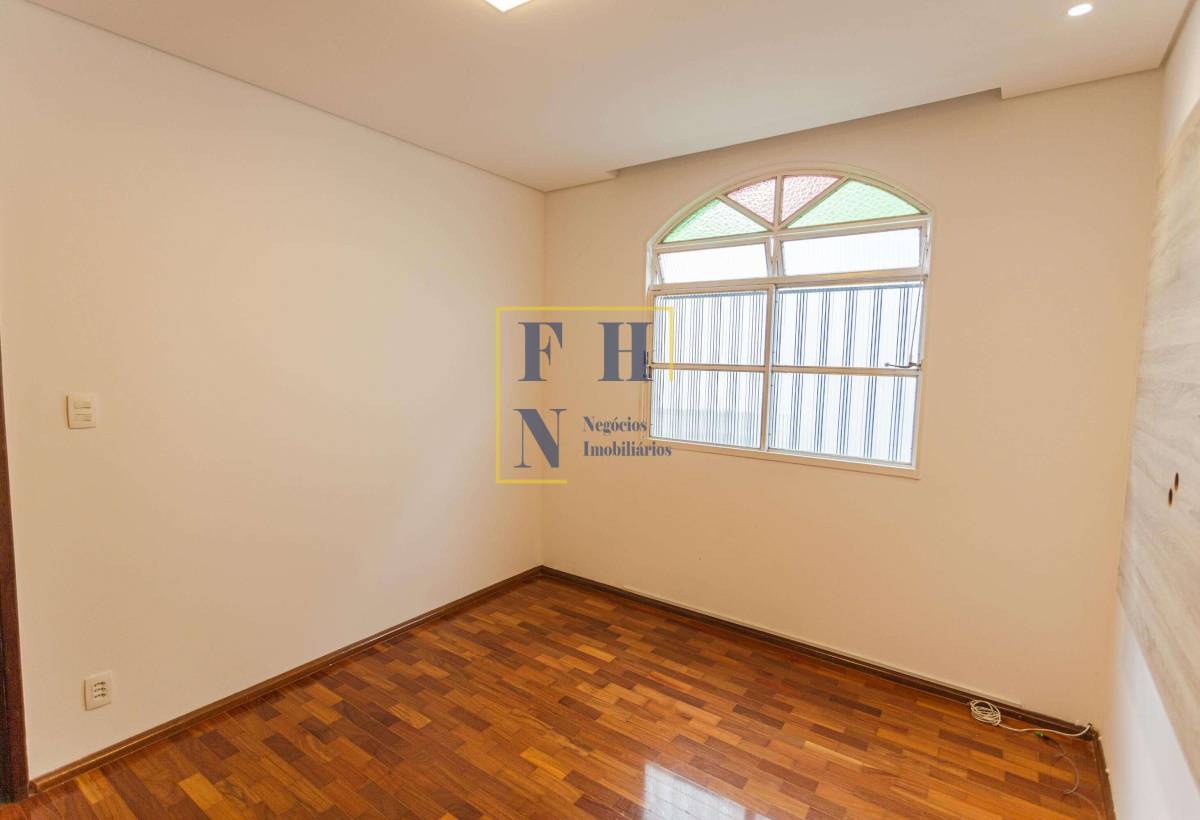 Apartamento à venda com 3 quartos, 70m² - Sagrada Família,