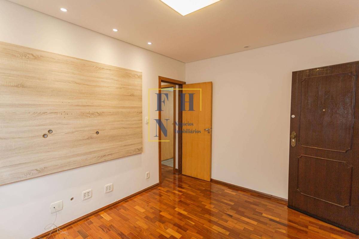 Apartamento à venda com 3 quartos, 70m² - Sagrada Família,