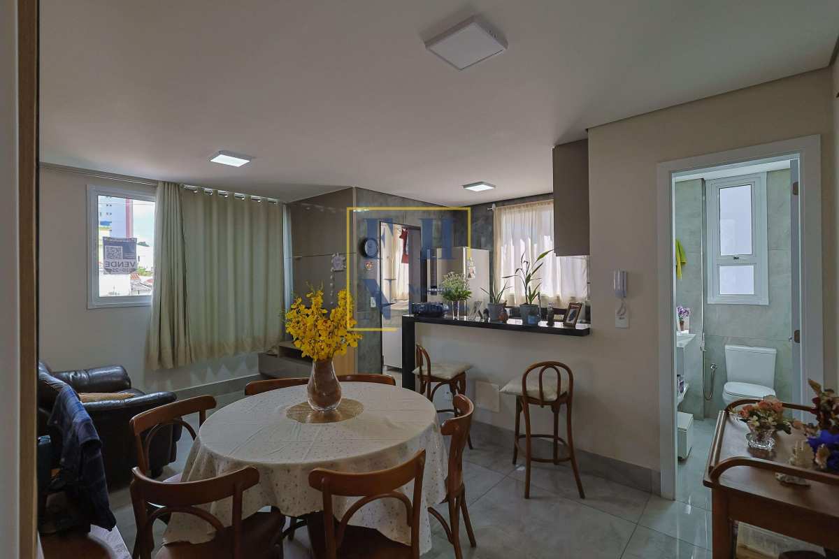 Apartamento 2 Quartos à Venda na Sagrada Família em Belo Horizonte