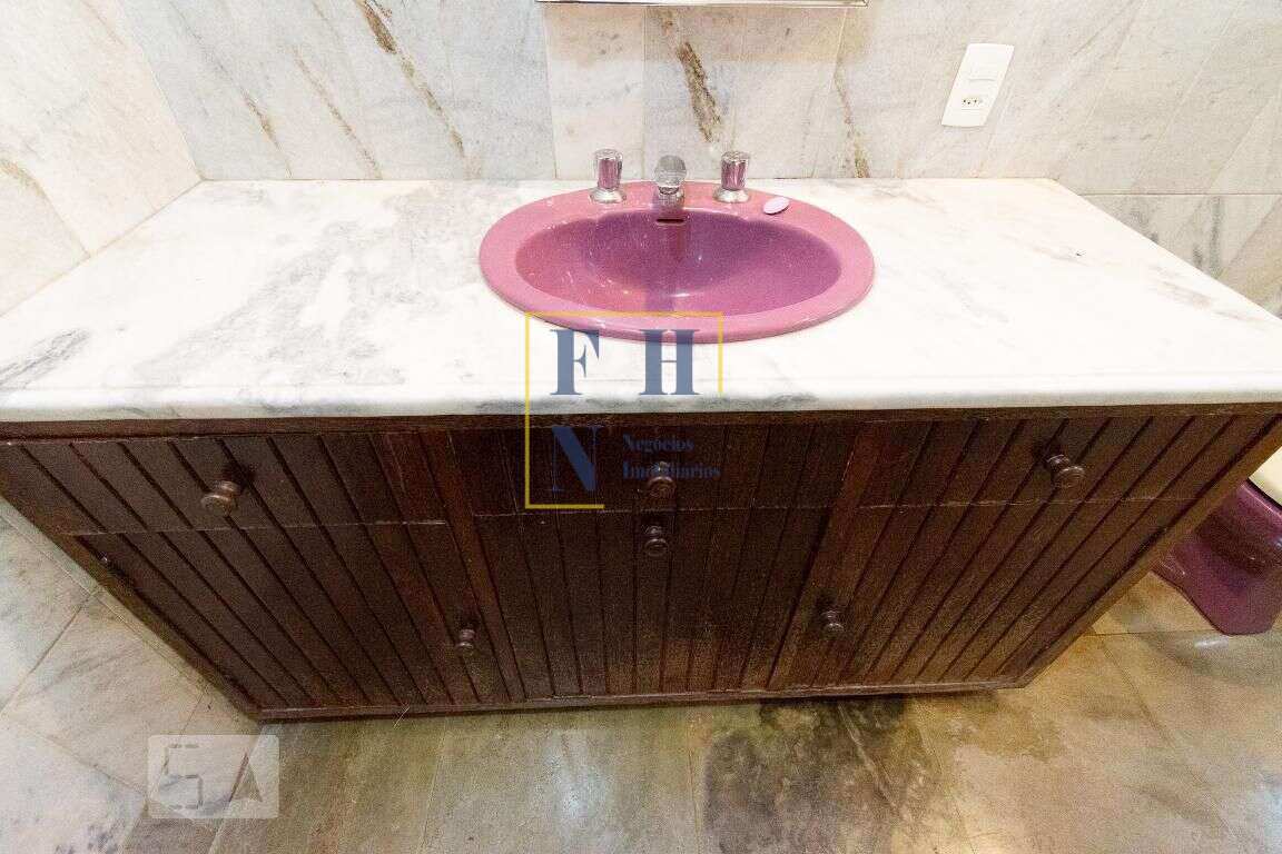 Apartamento 4 Quartos à Venda na Santa Lúcia em Belo Horizonte