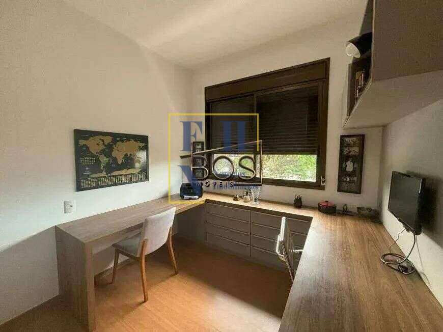 Apartamento 4 Quartos à Venda na Santa Lúcia em Belo Horizonte