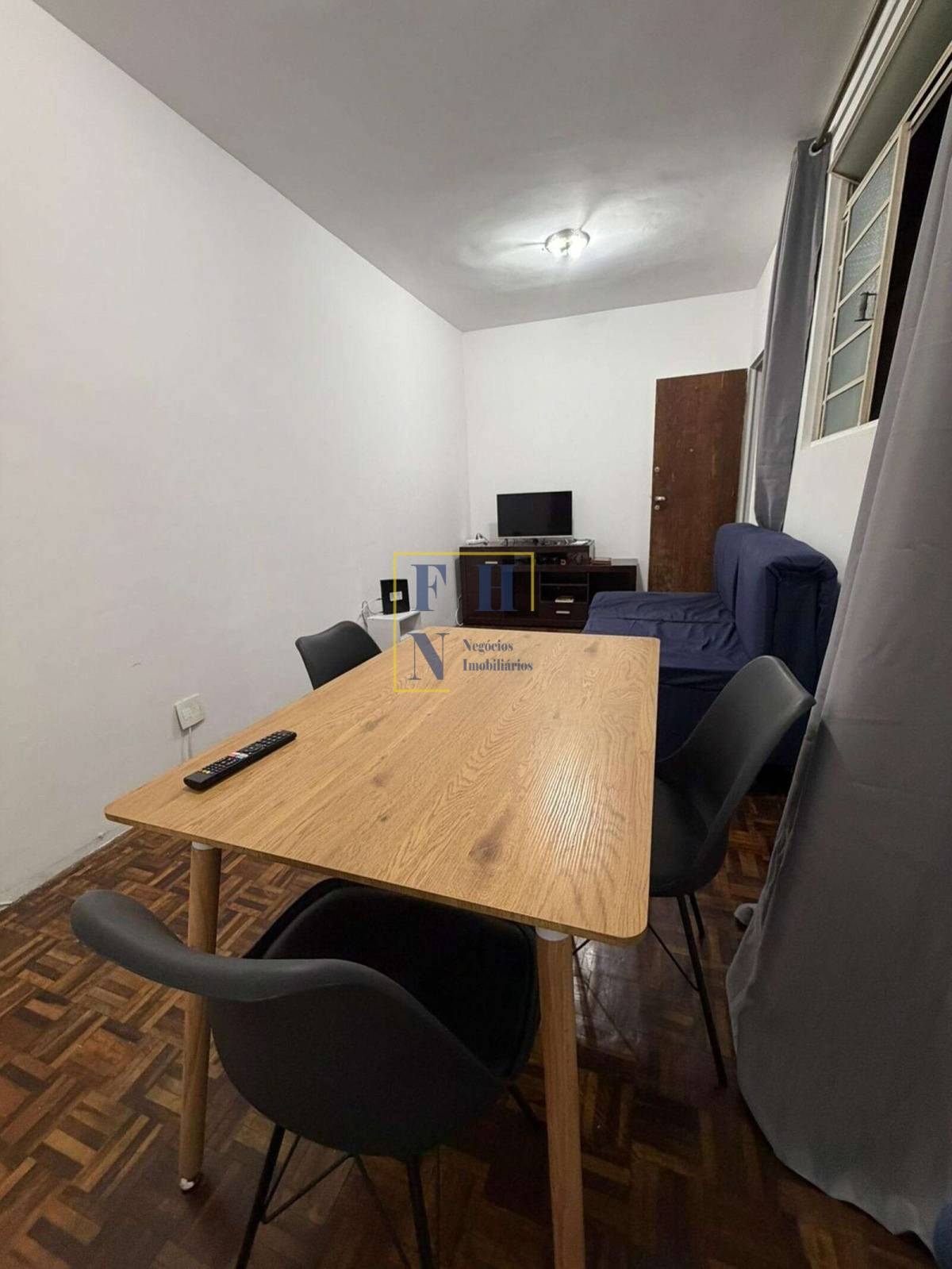 Apartamento à venda com 2 quartos, 45m² - Santa Tereza,