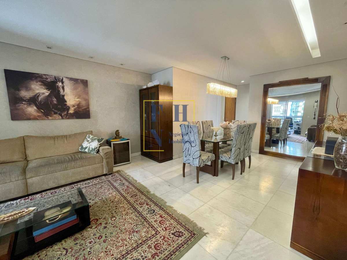 Apartamento 4 Quartos à Venda no Santo Agostinho em Belo Horizonte