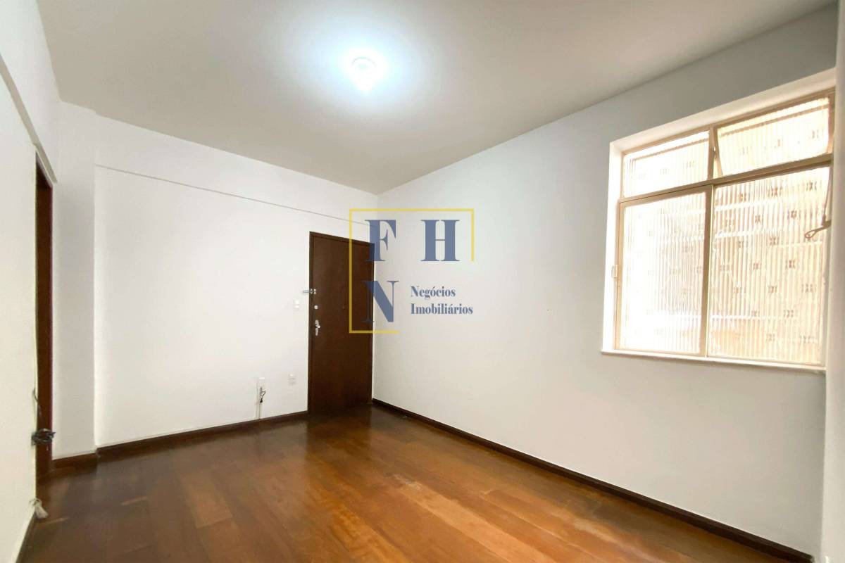 Apartamento à venda com 3 quartos, 75m² - Santo Antônio,
