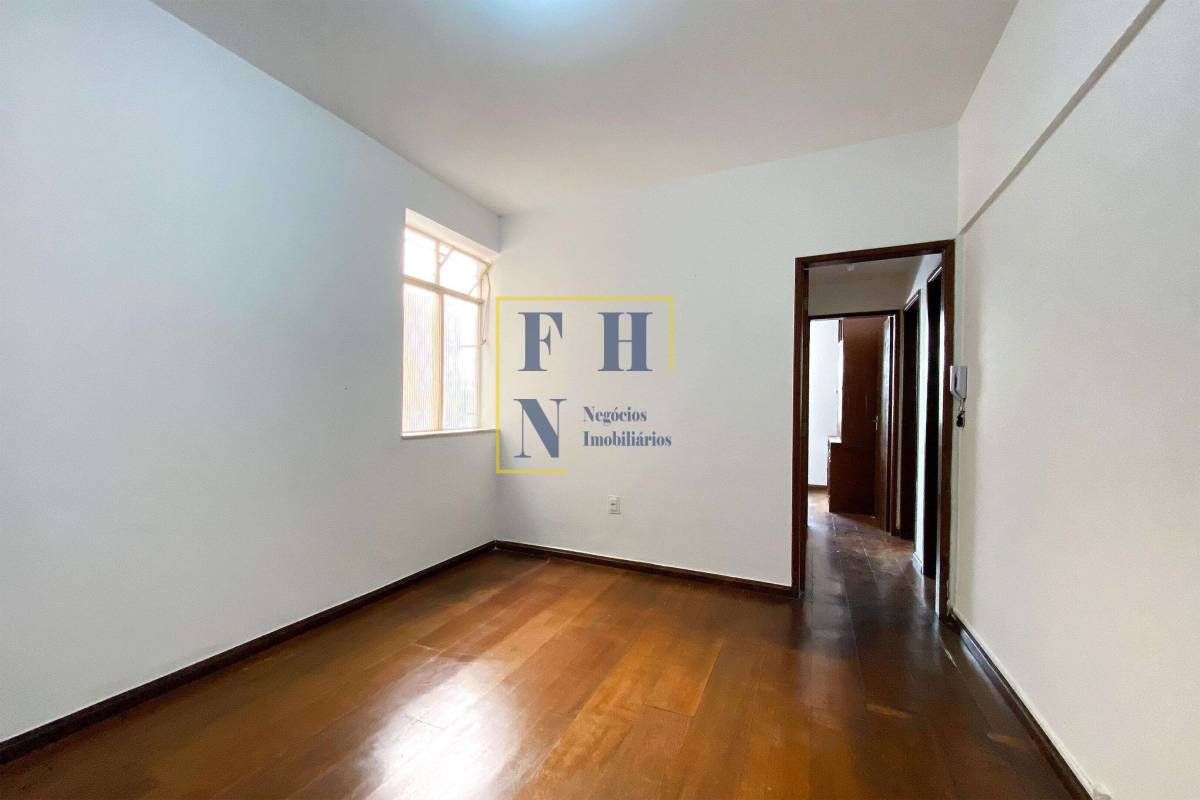 Apartamento à venda com 3 quartos, 75m² - Santo Antônio,